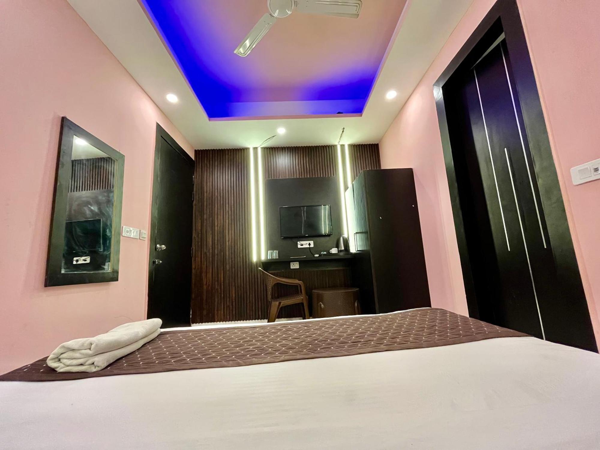 Jupiter Plaza Delhi Airport Hotel New Delhi Buitenkant foto